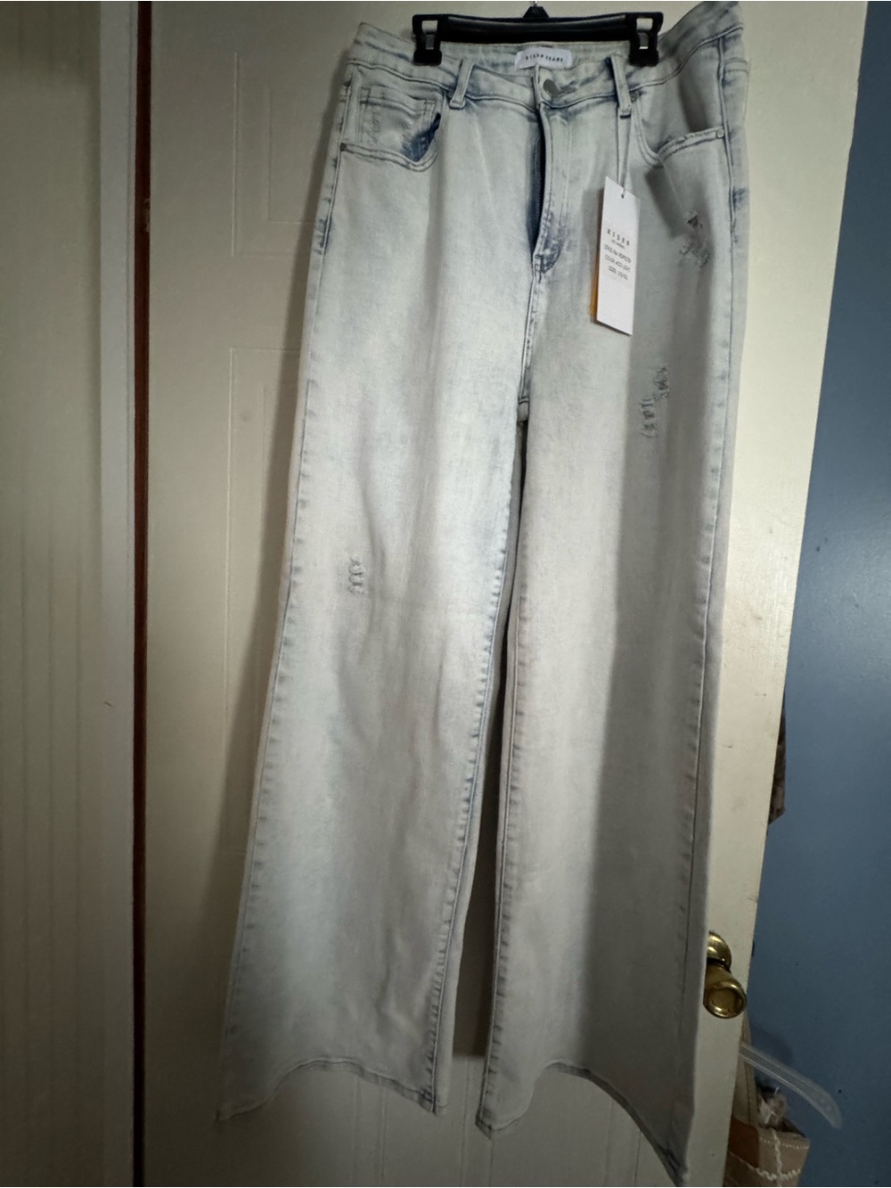 Light Wash Wide Leg Jeans